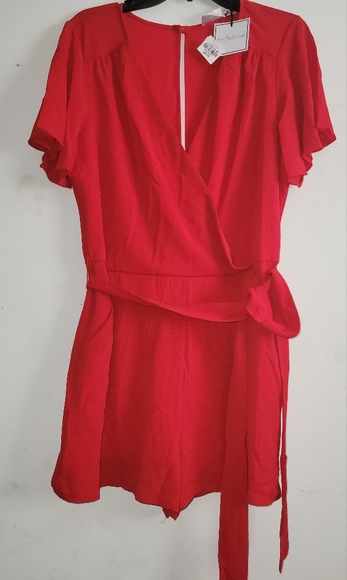 Premier Amour Other - red romper with sleeves